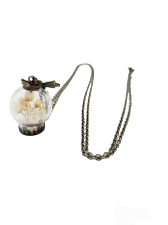 Necklace glove with white flowers2